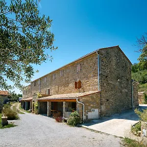 apartments-casa-vuki.in-istria.net/